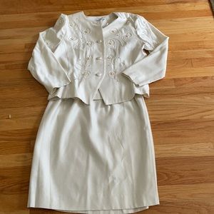 Women Classics by Leslie Fay vintage set